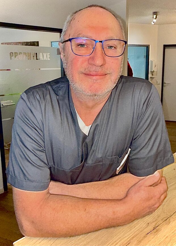 Zahnarzt Josef Neumann